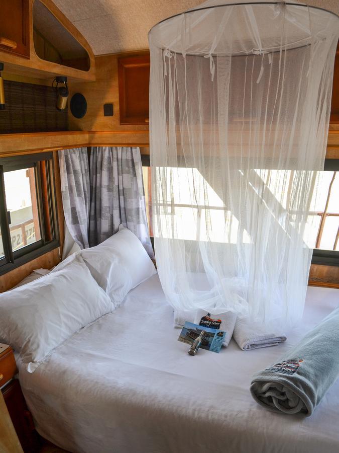 Maggie May House Boat - Colchester - 5Km From Elephant Park Exteriér fotografie
