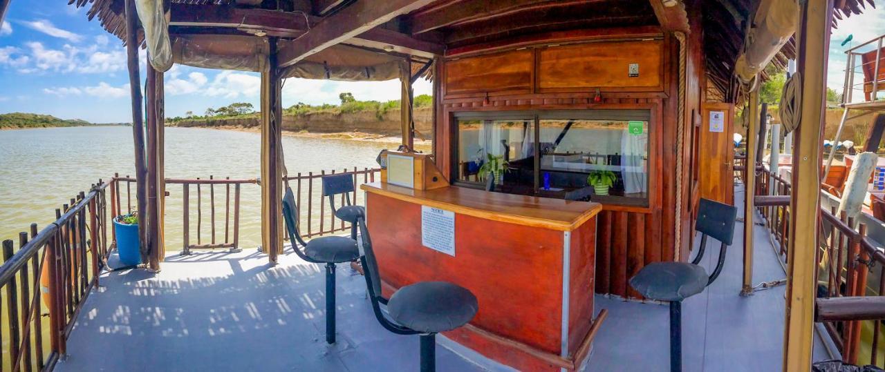 Maggie May House Boat - Colchester - 5Km From Elephant Park Exteriér fotografie